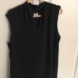 Polyester sleeveless blouse